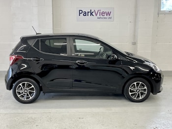 Used Hyundai i10 2018 for sale - 76571241: Photo