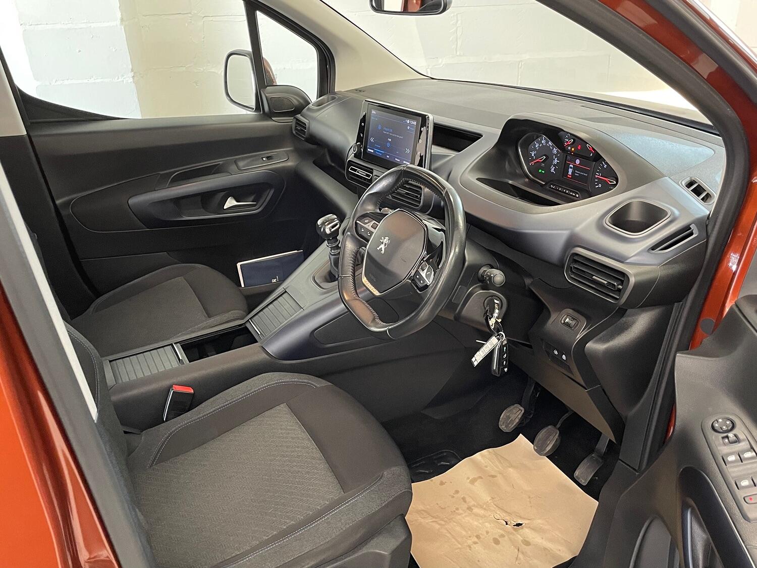 Used Peugeot Rifter 2021 for sale - 76794113: Photo 9