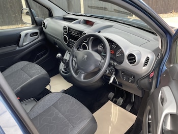 Used Peugeot Partner 2018 for sale - 79222907: Photo