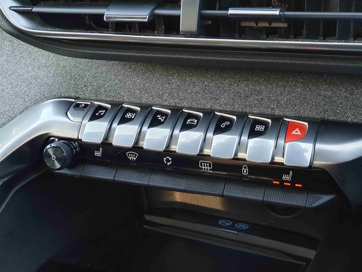 Used Peugeot 3008 2019 for sale - 77218744: Photo 22