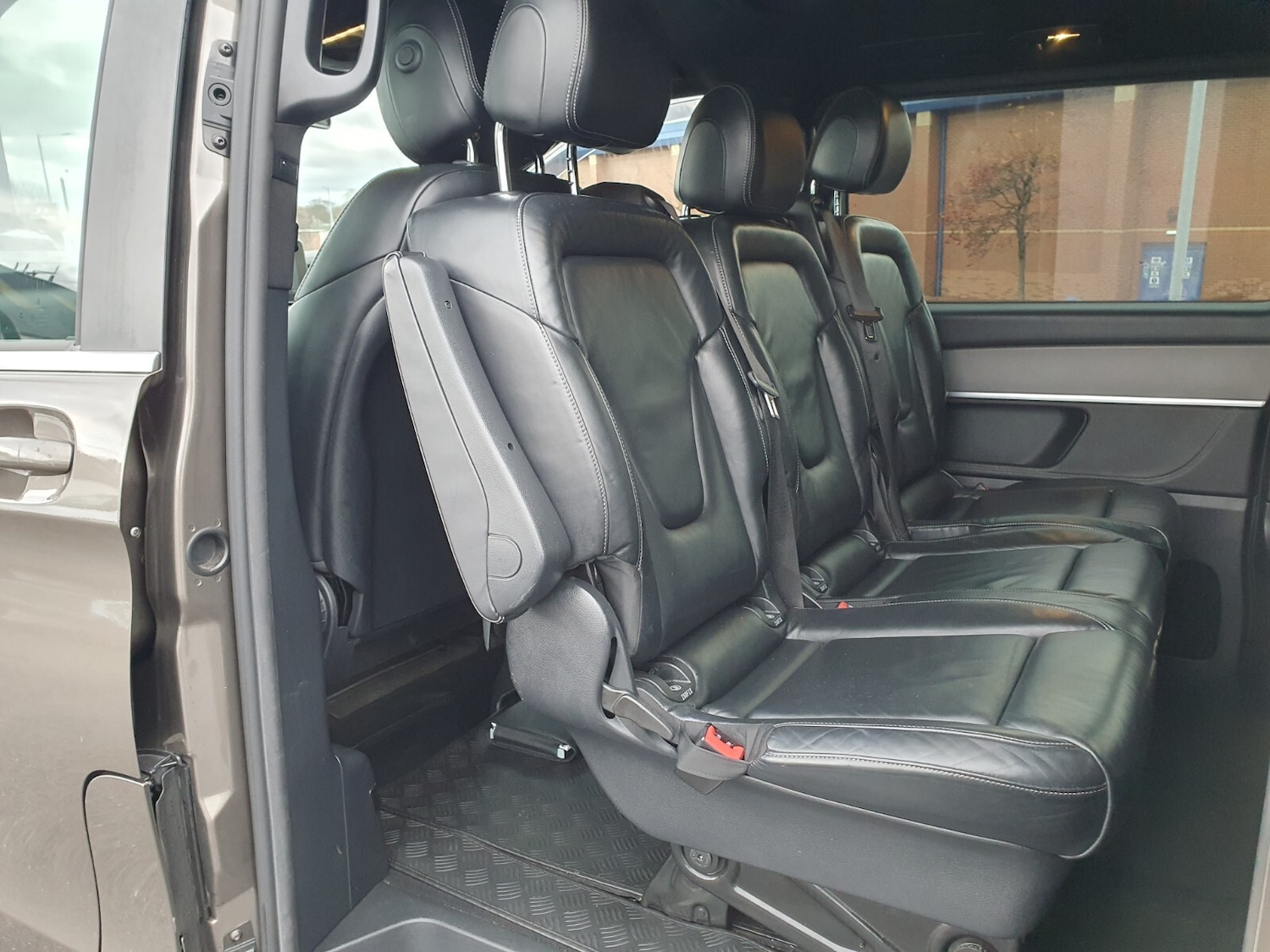 Used Mercedes-Benz V-Class 2017 for sale - 77137625: Photo 13