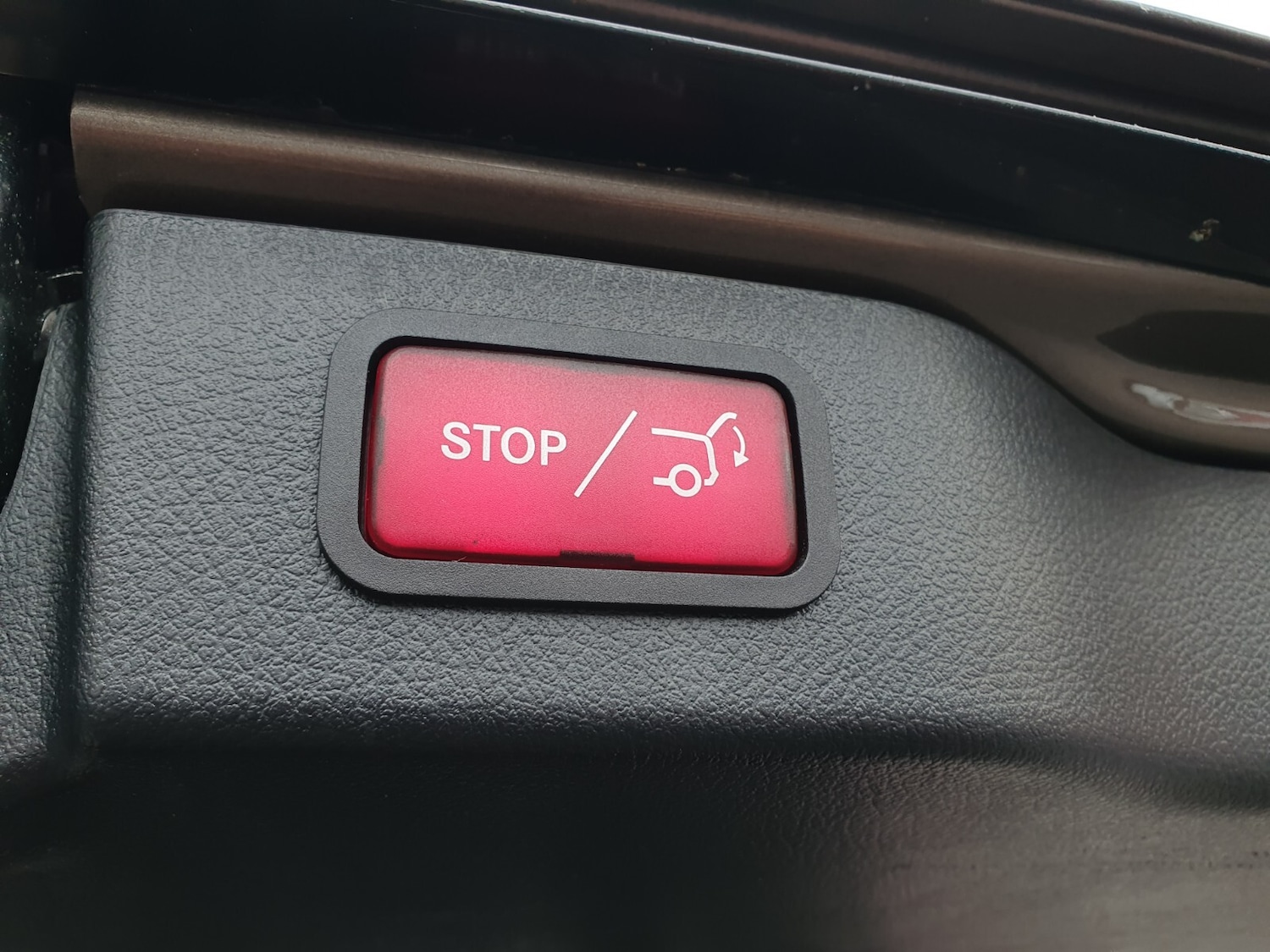 Used Mercedes-Benz V-Class 2017 for sale - 77137625: Photo 15