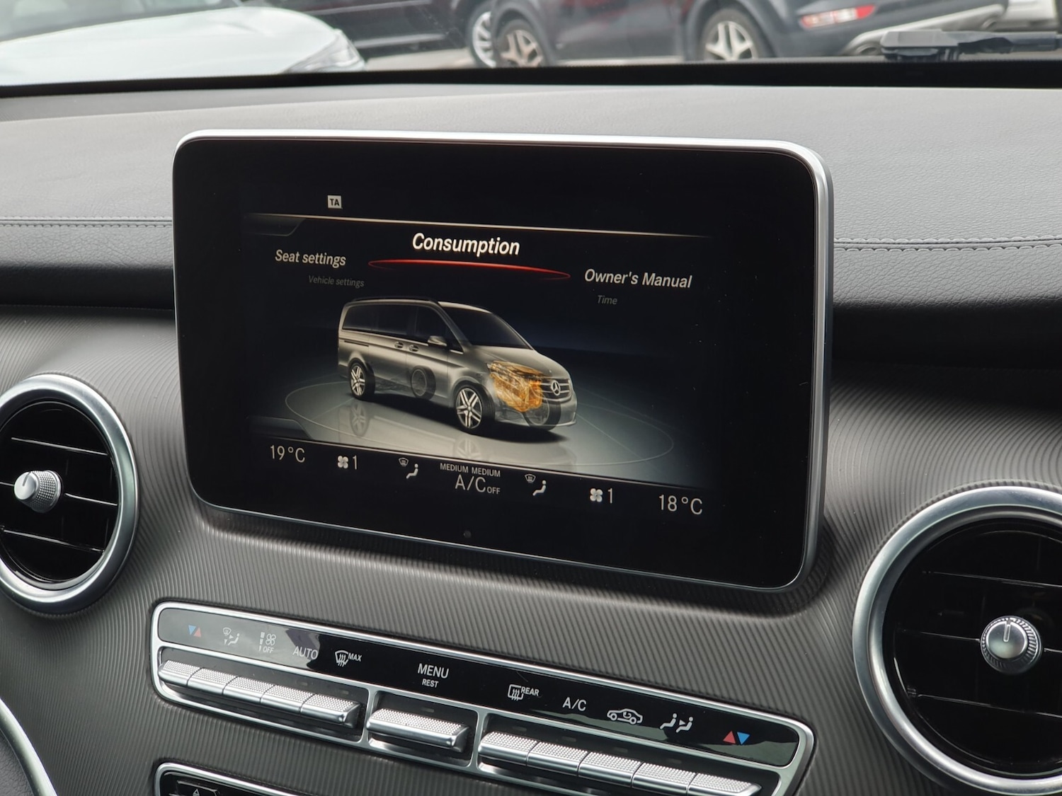 Used Mercedes-Benz V-Class 2017 for sale - 77137625: Photo 24