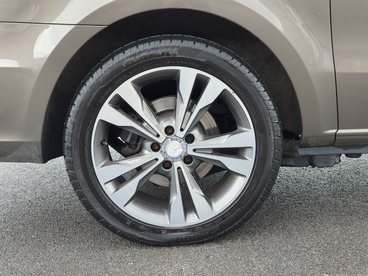 Used Mercedes-Benz V-Class 2017 for sale - 77137625: Photo 8