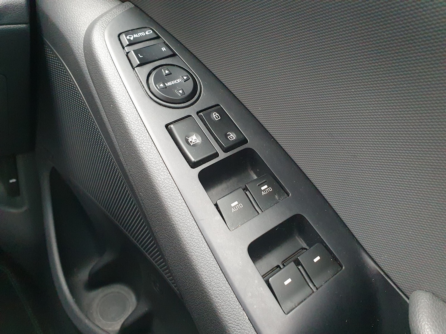 Used Hyundai IONIQ 2018 for sale - 77137641: Photo 26