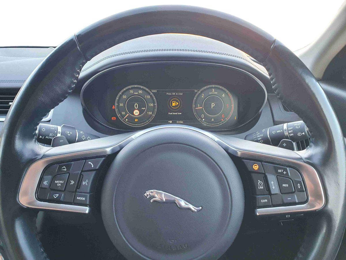 Used Jaguar E-Pace 2018 for sale - 77218743: Photo 13