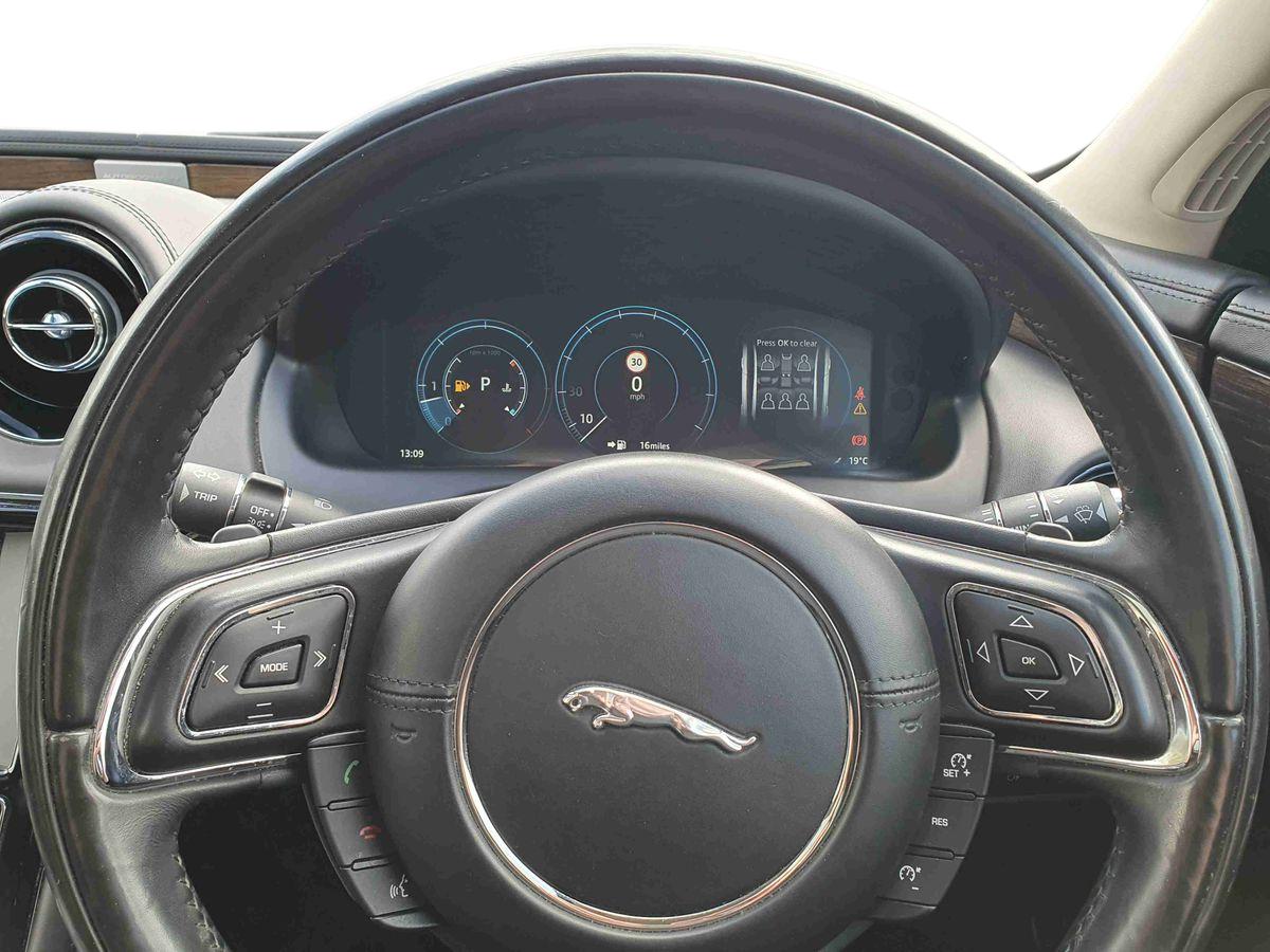 Used Jaguar XJ 2016 for sale - 78088503: Photo 13