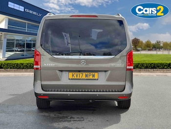 Used Mercedes-Benz V-Class 2017 for sale - 78088485: Photo