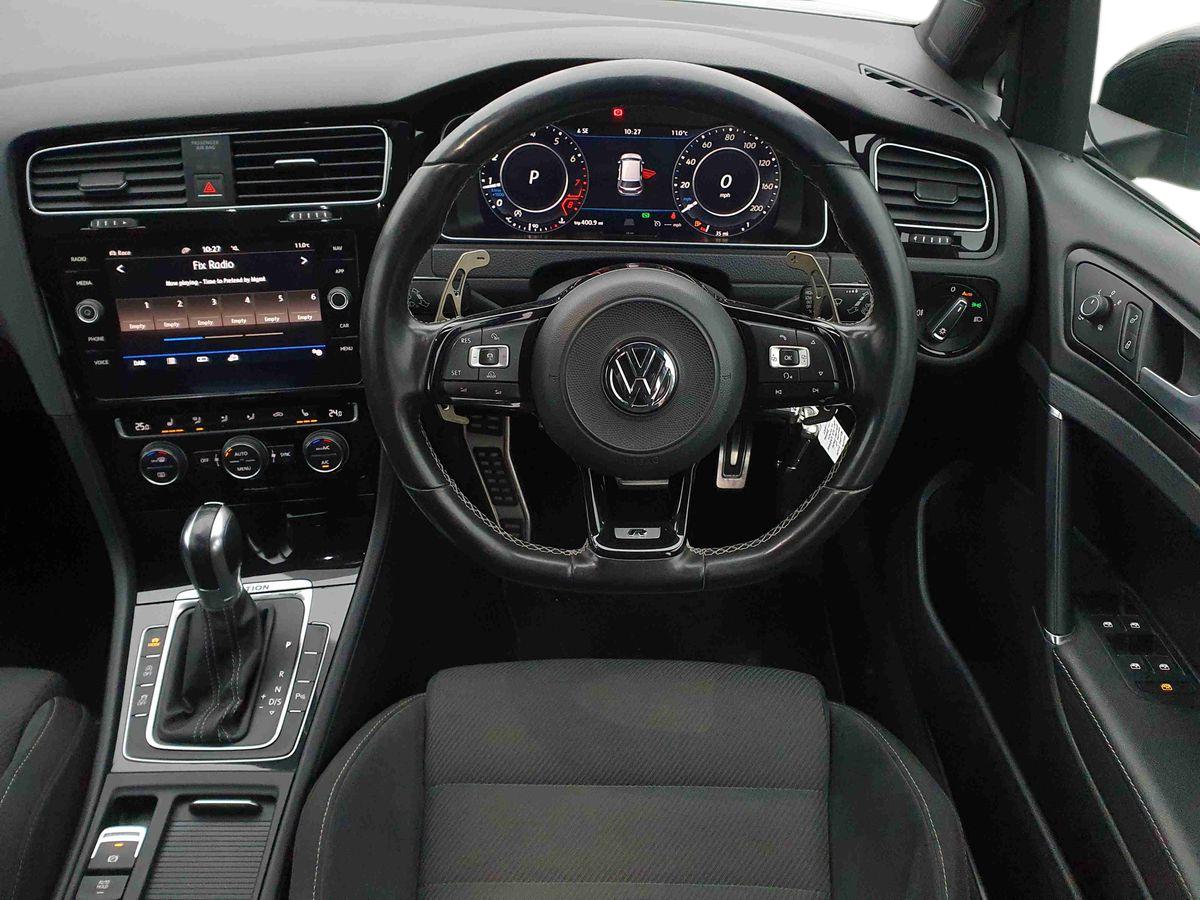 Used Volkswagen Golf 2017 for sale - 77137607: Photo 12