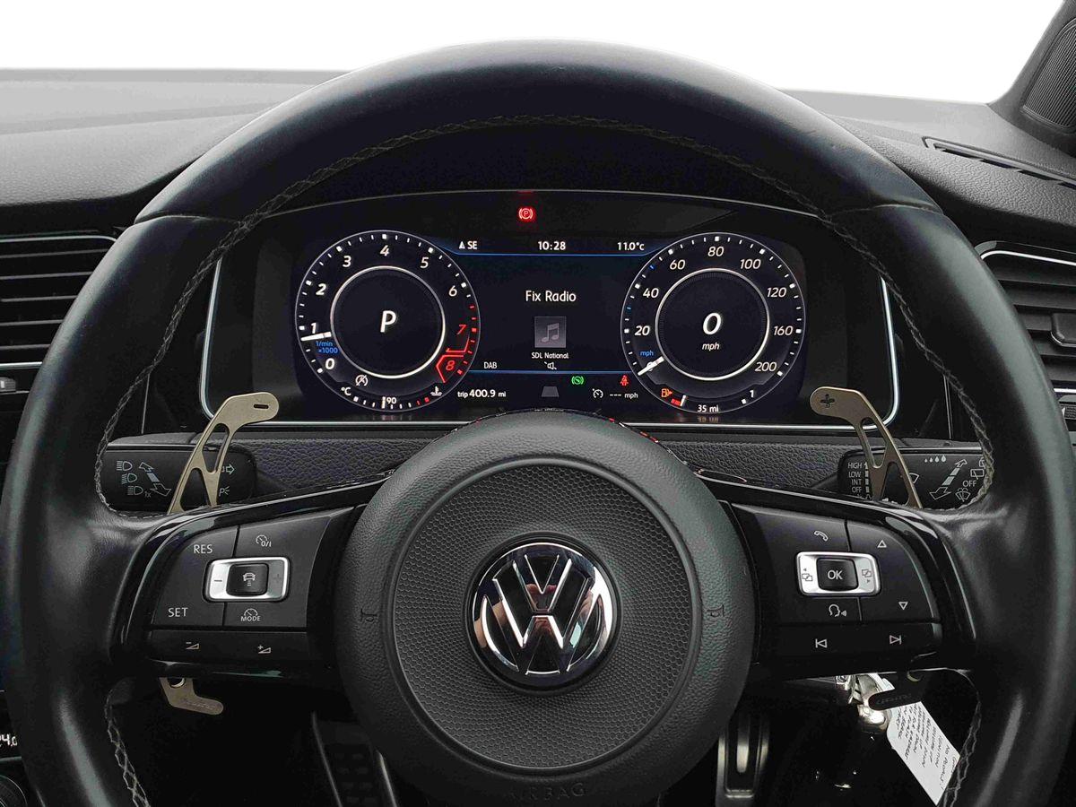 Used Volkswagen Golf 2017 for sale - 77137607: Photo 13