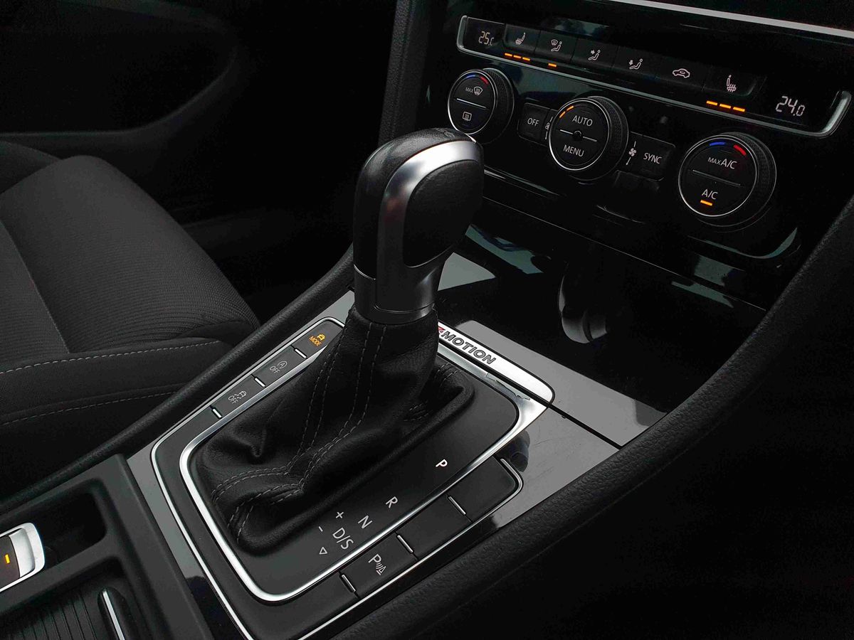 Used Volkswagen Golf 2017 for sale - 77137607: Photo 22