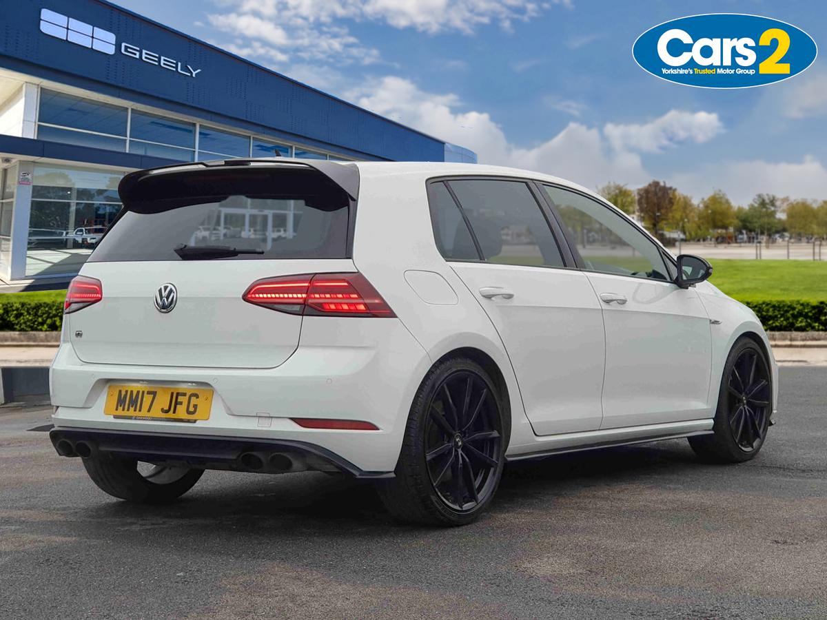 Used Volkswagen Golf 2017 for sale - 77137607: Photo 3