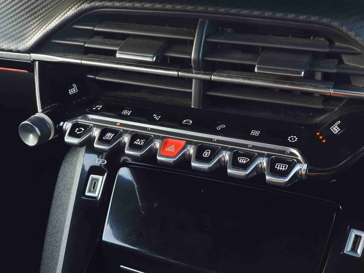 Used Peugeot 2008 2022 for sale - 77218748: Photo 21