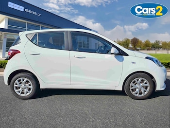 Used Hyundai i10 2019 for sale - 79465517: Photo