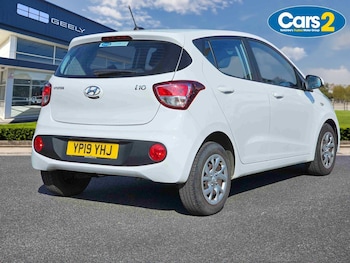Used Hyundai i10 2019 for sale - 79465517: Photo