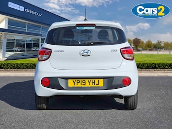 Used Hyundai i10 2019 for sale - 79465517: Photo
