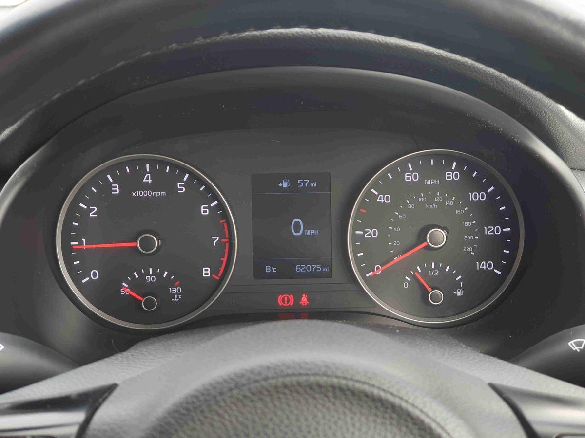 Used Kia Stonic 2018 for sale - 77771156: Photo 14