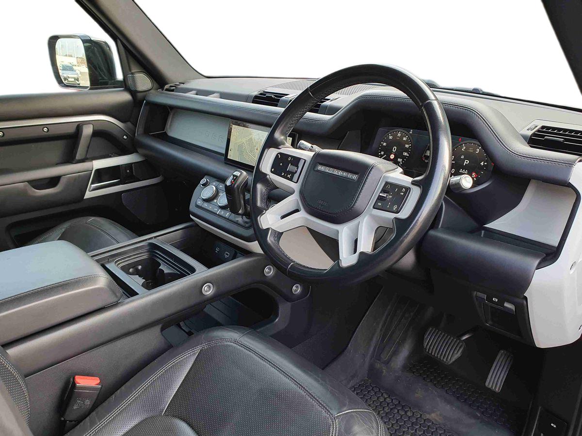 Used Land Rover Defender 2021 for sale - 77950660: Photo 10