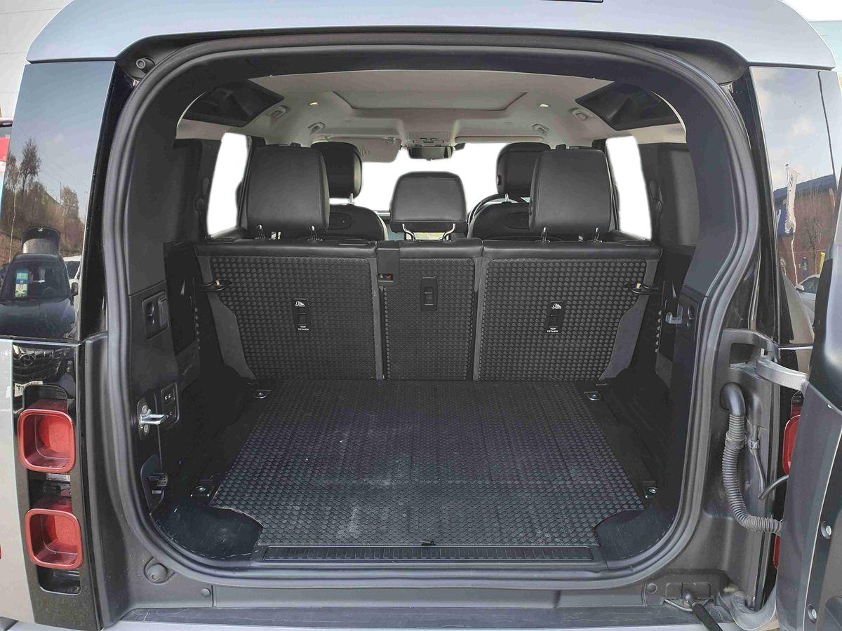 Used Land Rover Defender 2021 for sale - 77950660: Photo 18