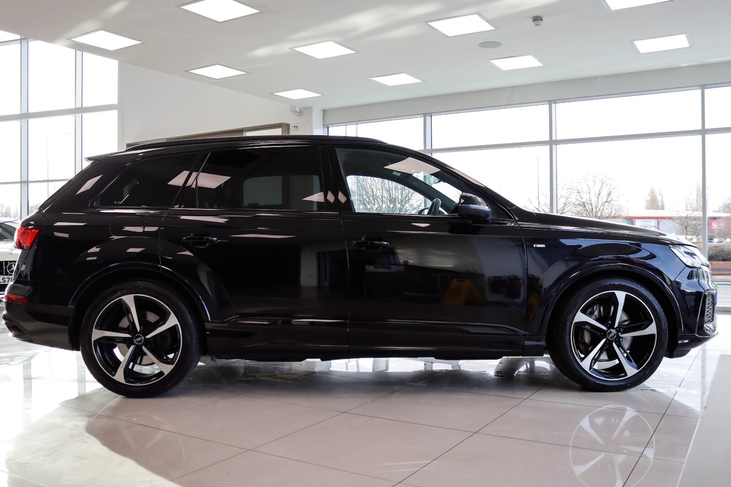 Used Audi Q7 2020 for sale - 77137650: Photo 2