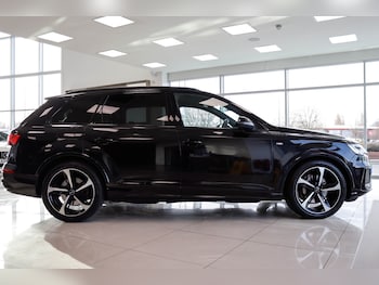 Used Audi Q7 2020 for sale - 77137650: Photo