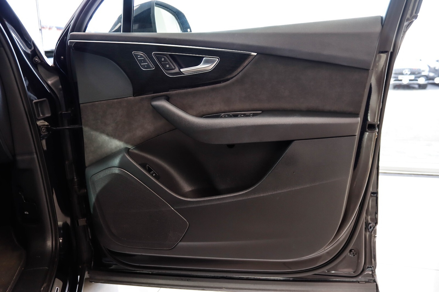 Used Audi Q7 2020 for sale - 77137650: Photo 38