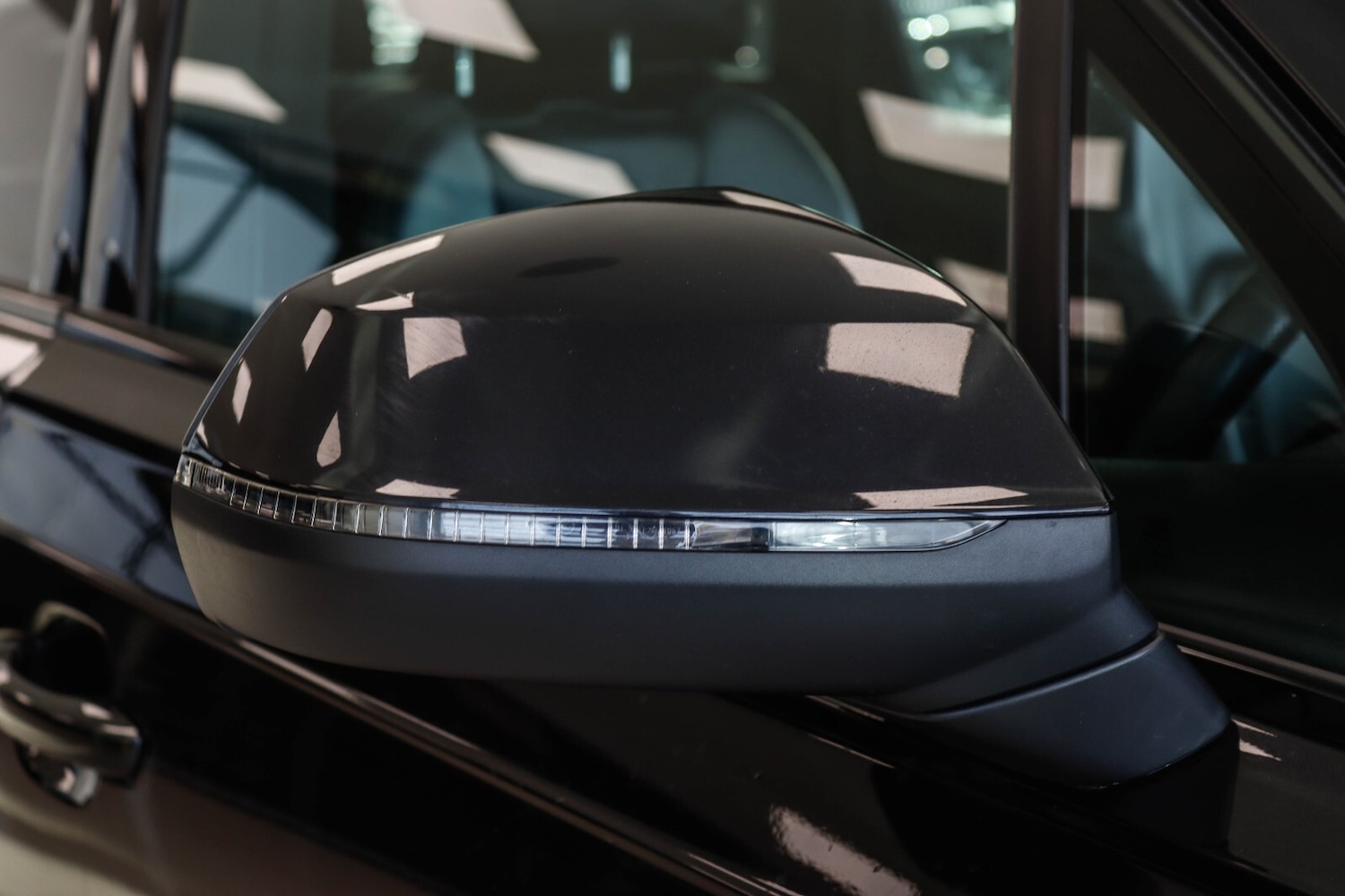 Used Audi Q7 2020 for sale - 77137650: Photo 45