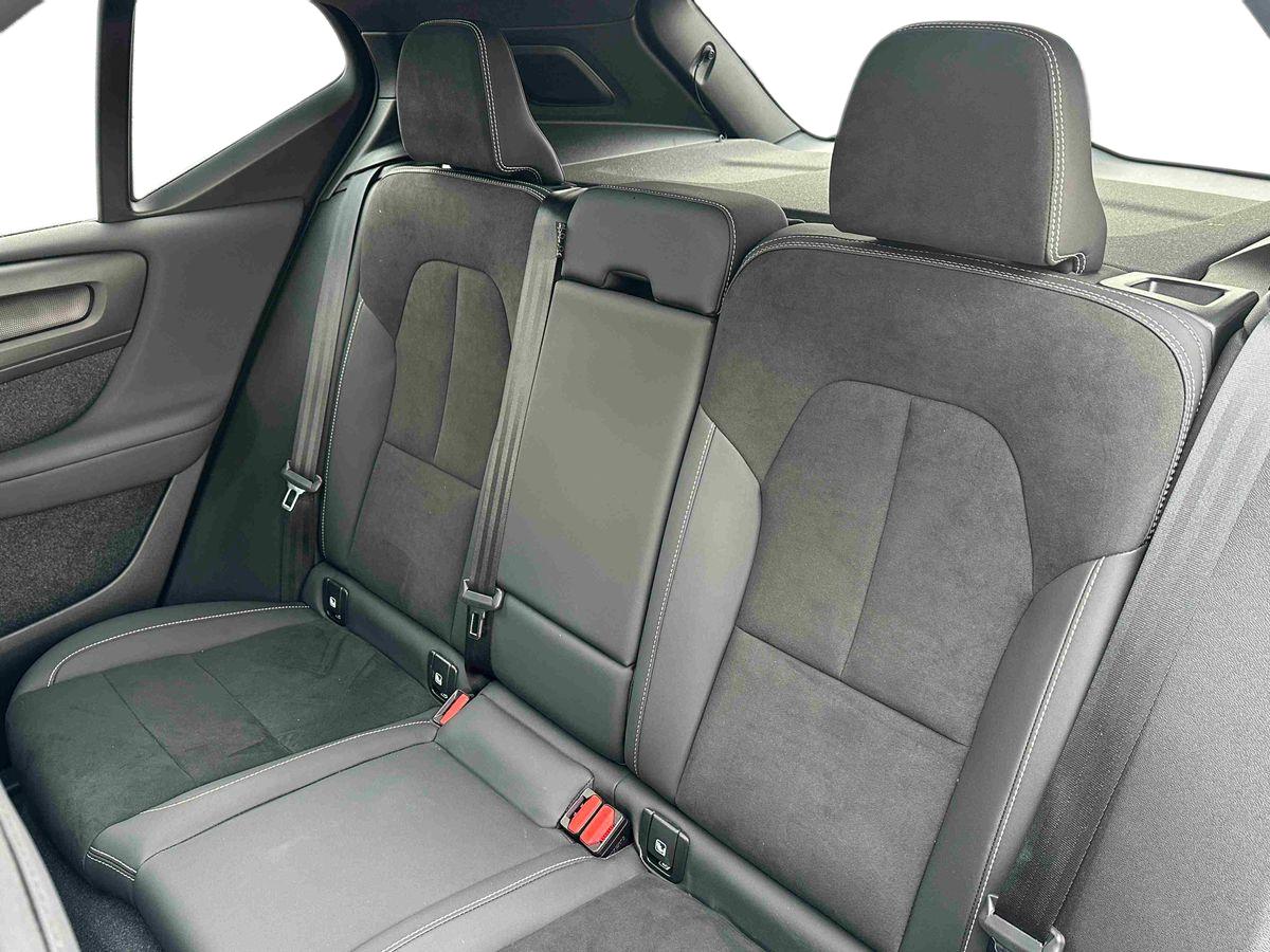 Used Volvo XC40 2023 for sale - 77218746: Photo 17