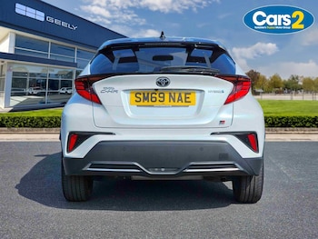 Used Toyota C-HR 2023 for sale - 79237378: Photo