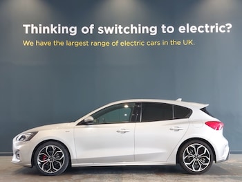Used Ford Focus 2020 for sale - 75672551: Photo