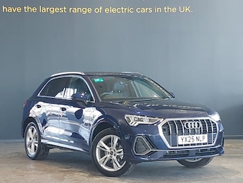 Used Audi Q3 2025 for sale - 77922209: Photo