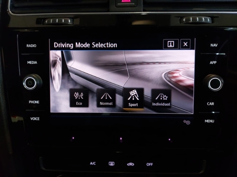 Used Volkswagen Golf 2018 for sale - 76420861: Photo 16