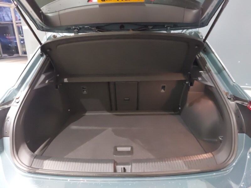 Used Volkswagen T-Roc 2025 for sale - 77299677: Photo 8