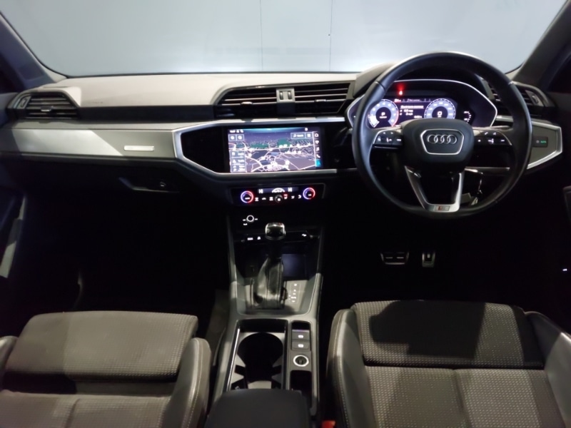 Used Audi Q3 2020 for sale - 76325565: Photo 2