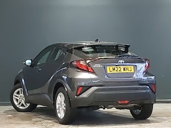 Used Toyota C-HR 2022 for sale - 77062467: Photo