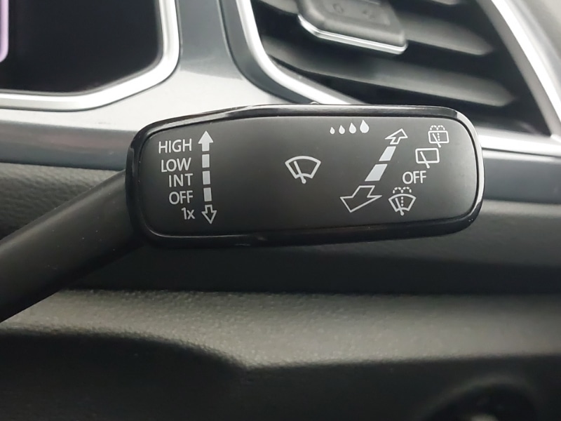 Used Volkswagen T-Roc 2023 for sale - 77660872: Photo 14