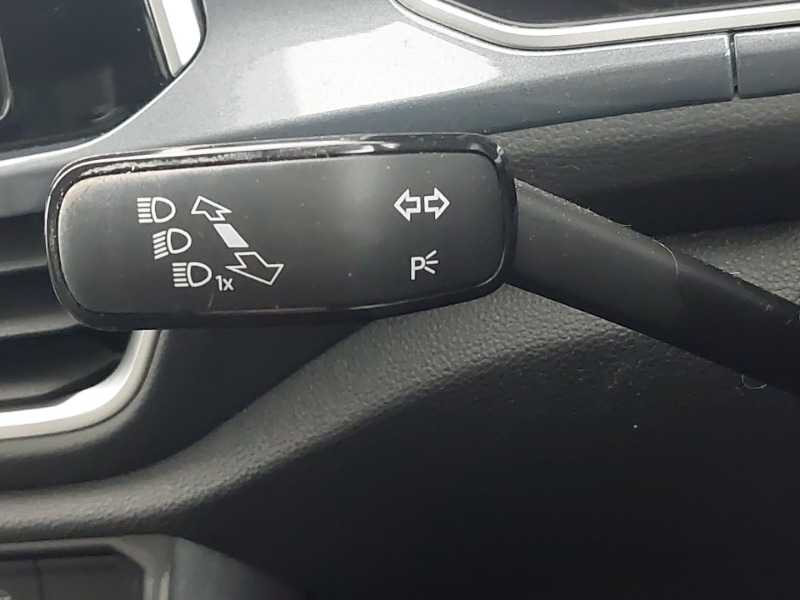 Used Volkswagen T-Roc 2023 for sale - 77660872: Photo 15