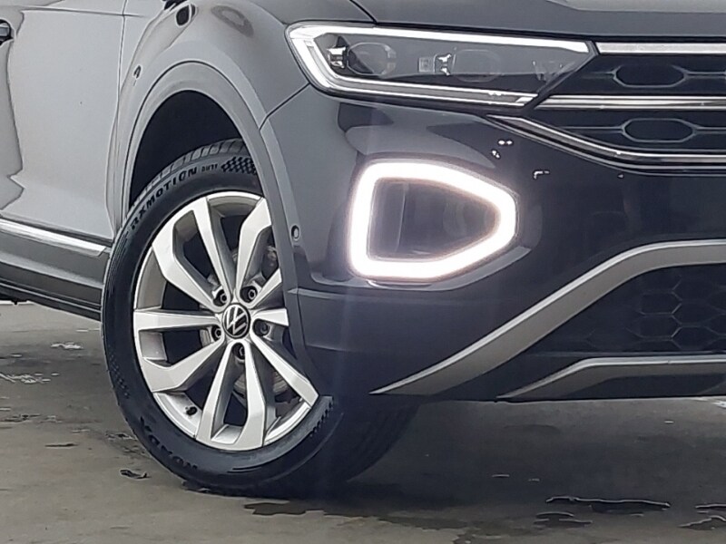 Used Volkswagen T-Roc 2023 for sale - 77660872: Photo 9