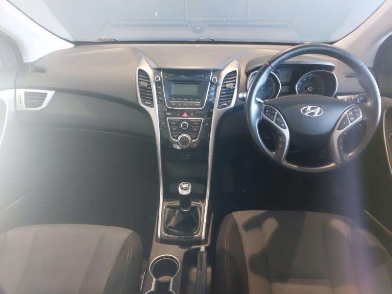 Used Hyundai i30 2015 for sale - 76707760: Photo 2