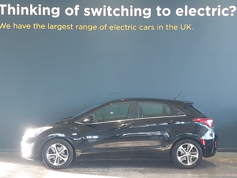 Used Hyundai i30 2015 for sale - 76707760: Photo 4