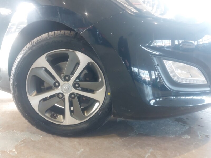 Used Hyundai i30 2015 for sale - 76707760: Photo 9