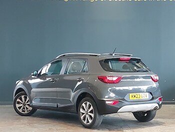Used Kia Stonic 2023 for sale - 78440513: Photo