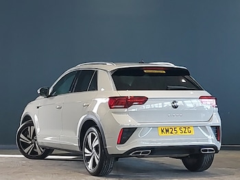 Used Volkswagen T-Roc 2025 for sale - 77197676: Photo