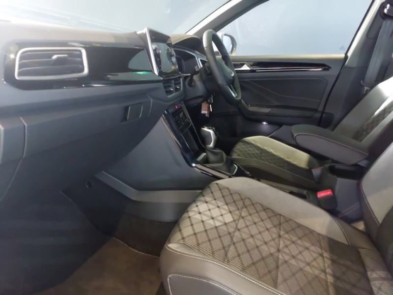 Used Volkswagen T-Roc 2025 for sale - 77197676: Photo 5