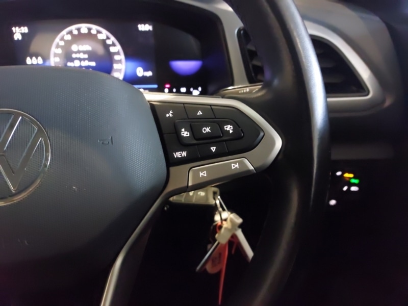 Used Volkswagen T-Roc 2023 for sale - 77682486: Photo 11