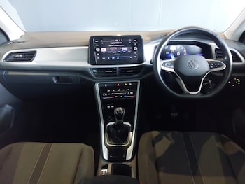 Used Volkswagen T-Roc 2023 for sale - 79368347: Photo