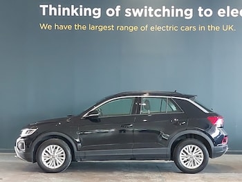Used Volkswagen T-Roc 2023 for sale - 79368347: Photo