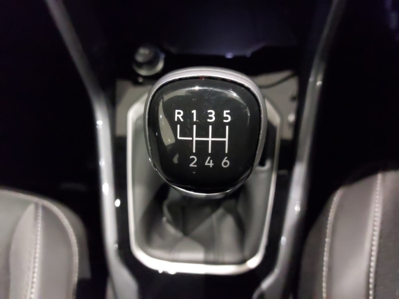 Used Volkswagen T-Roc 2024 for sale - 76420854: Photo 16