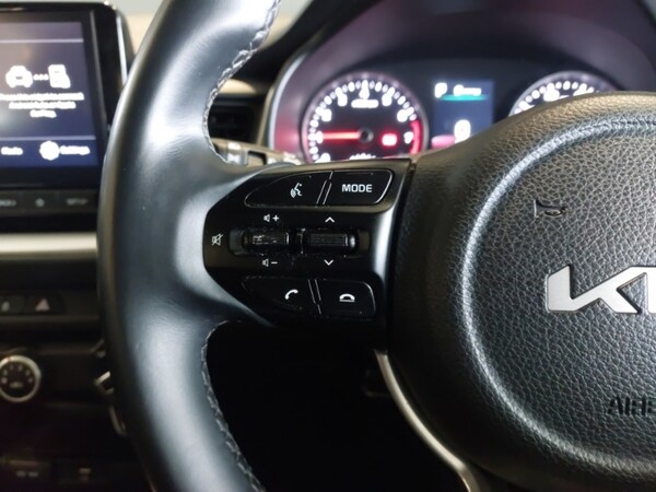 Used Kia Stonic 2022 for sale - 76258549: Photo 10