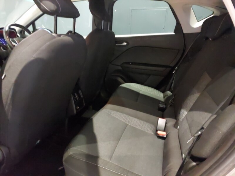 Used Renault Captur 2023 for sale - 77556216: Photo 6